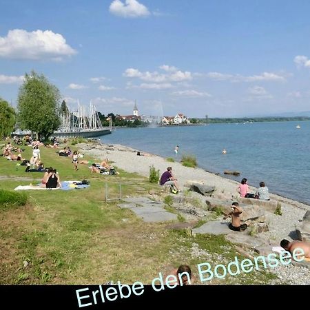 Ferienwohnung Am Bodensee- Zentrale Lage, Free Parking And Wifi, 109 M2, Privater Garten, 7 Gaeste, 2X Kingsize Boxspringbett, Familienfreundlich 腓特烈港 外观 照片