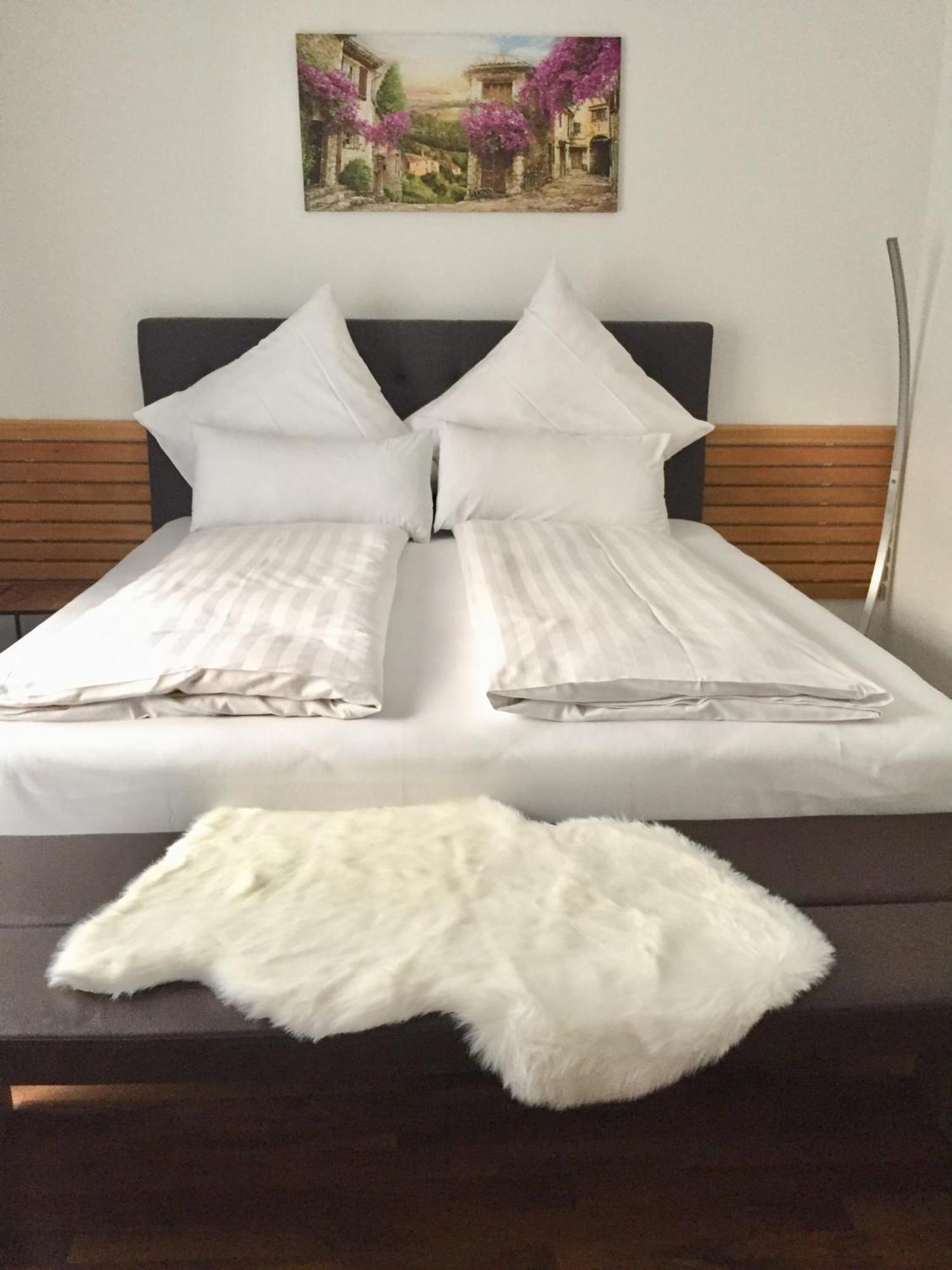 Ferienwohnung Am Bodensee- Zentrale Lage, Free Parking And Wifi, 109 M2, Privater Garten, 7 Gaeste, 2X Kingsize Boxspringbett, Familienfreundlich 腓特烈港 外观 照片
